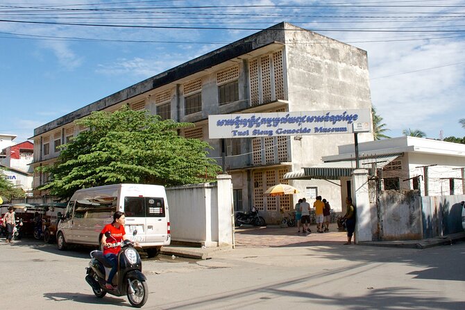 Phnom Penh Full Day Private Tour By Tuk Tuk or Taxi Car - The Royal Palace and Silver Pagoda