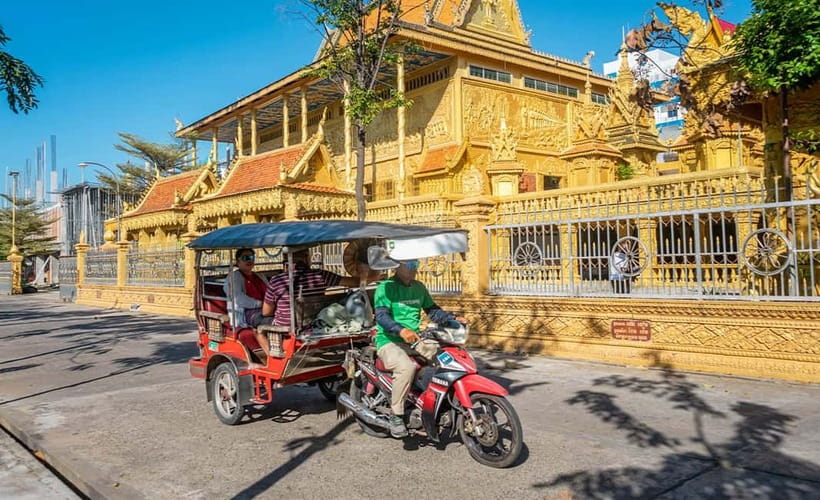Phnom Penh Haft Day Tour to Silk Island by Tuk Tuk - Crossing the Mekong to Koh Dach