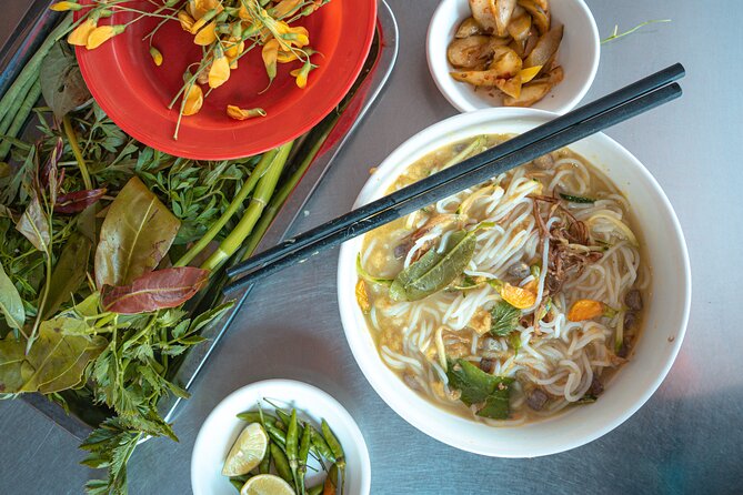 Phnom Penh’s Culinary Underground: Local Food Tour by Tuk-tuk - Stop three: Stews and stir-fries at a roadside eatery