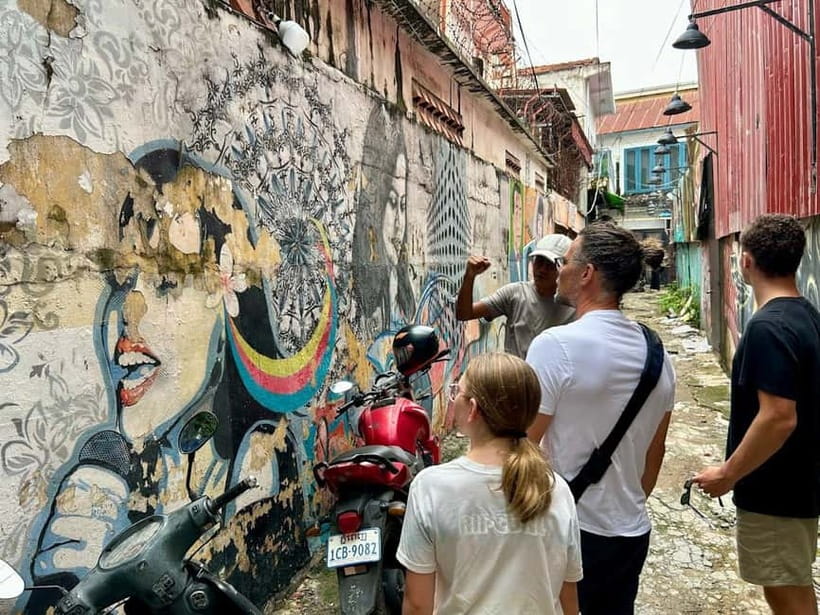 Phnom Penh: Street Art and Noodle Tour by Tuk Tuk - Key points to know