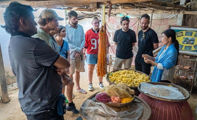 Phnom Penh to Silk Island By Tuk-Tuk with local Expert - A temple introduction before the ferry