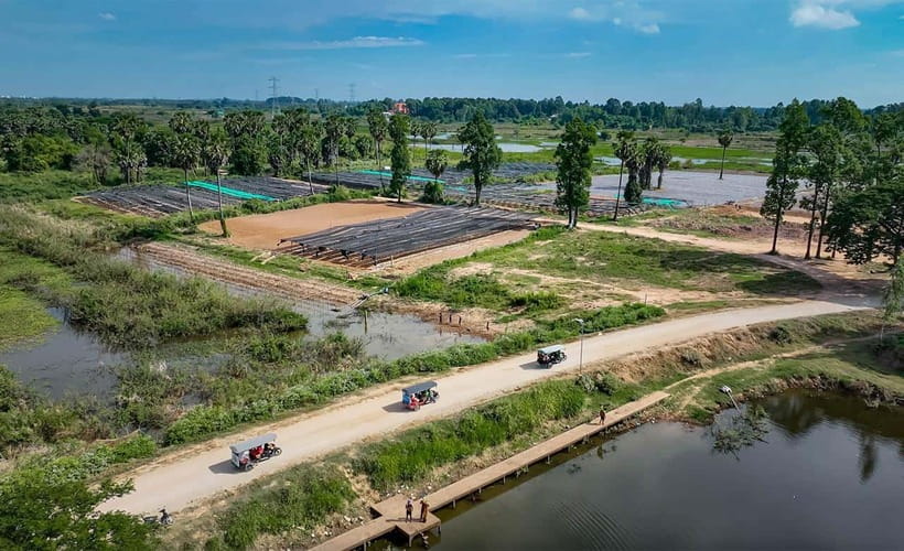 Phnom Penh to Silk Island By Tuk-Tuk with local Expert - School grounds and the village road