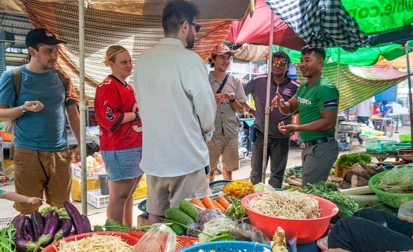Phnom Penh to Silk Island By Tuk-Tuk with local Expert - Watching tofu skin being made