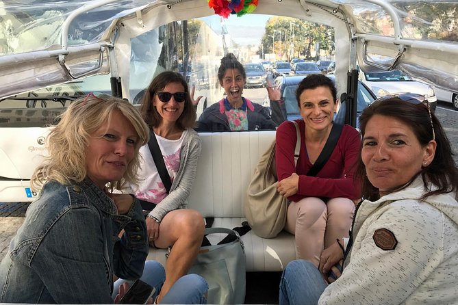 Porto Full Day Private Tour with Tuk Tuk and Lunch - Livraria Lello: see it first, visit it later