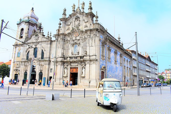 Porto Guided Tour to the Historical Center on a Tuk Tuk - Crossing to Gaia for the Serra do Pilar view