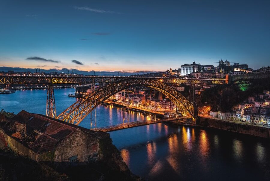Porto: Guided Tuk Tuk Tour - Across the Douro for views of Porto