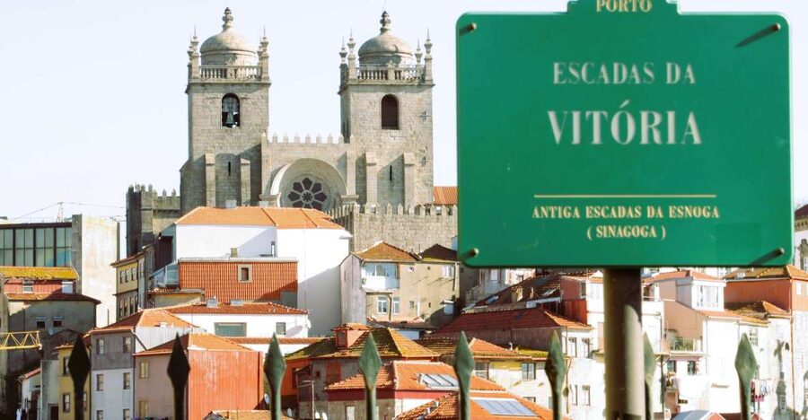 Porto: Jewish Heritage Private Tour by Tuk Tuk - What the private tuk tuk format adds
