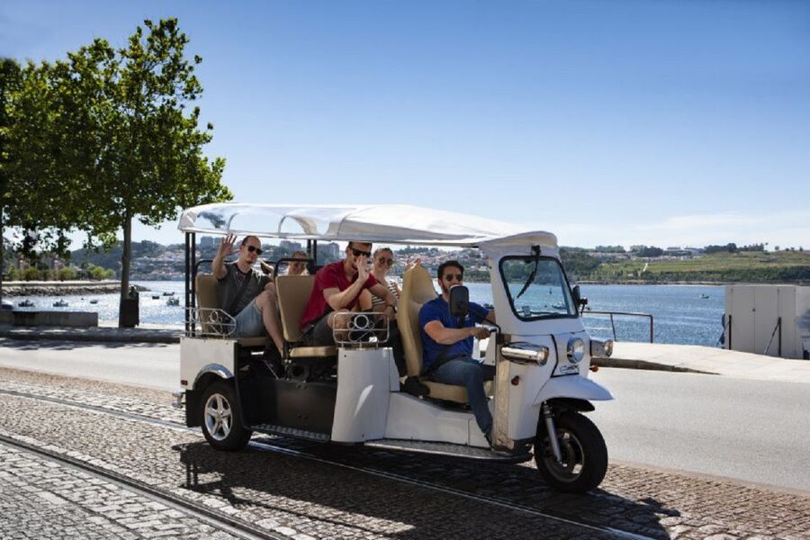 Porto: Private Sightseeing Tour by Electric Tuk Tuk - Comfort, age limits, and the bumpy truth