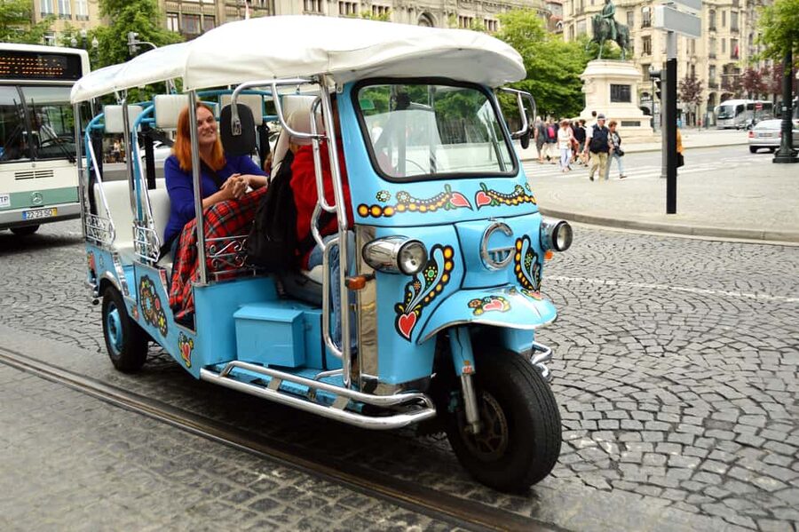 Porto: Tuk Tuk Tour with Olive Oil Tasting - Who will get the most from this ride?