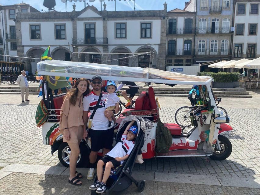 Porto: Tuk tuk Tours with Port Wine Tasting - Serra do Pilar and the best broad view