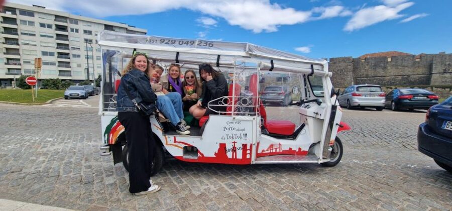 Porto: Tuk tuk Tours with Port Wine Tasting - Vila Nova de Gaia and port wine plans