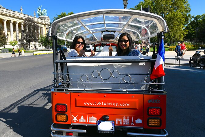 Premium private tour of Paris in an Electric TukTuk (4 hours) - Concorde, the Champs-Élysées, and the Arc de Triomphe