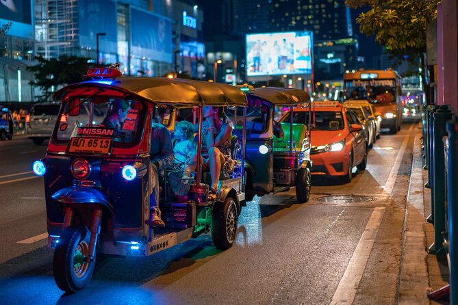 Private Bangkok Night City Tour by Tuk-Tuk with Thai Food - Why Bangkok works so well after dark