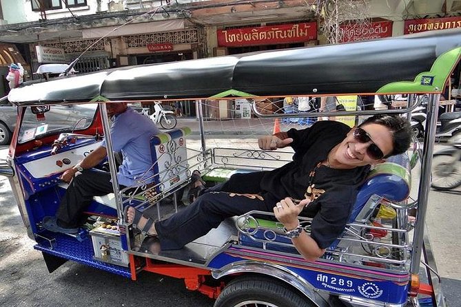 Private Bangkok Night Tour by Tuk Tuk with Dinner - Chinatown and the promised Thai dinner