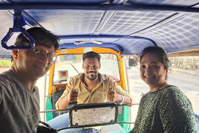 Private Customizable Local Kochi Sightseeing Tour by Tuktuk - Dutch Cemetery and St. Francis Church