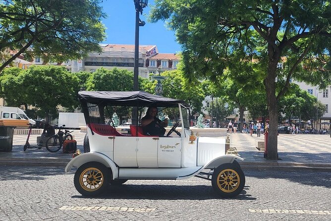 Private Electric Tuk Tuk Adventure in Lisbon - Alfama, where Lisbon slows down