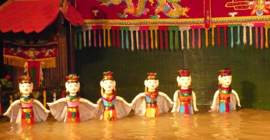Private Evening Cyclo Tour with Water Puppet Show - Why this three-hour Hanoi evening works well