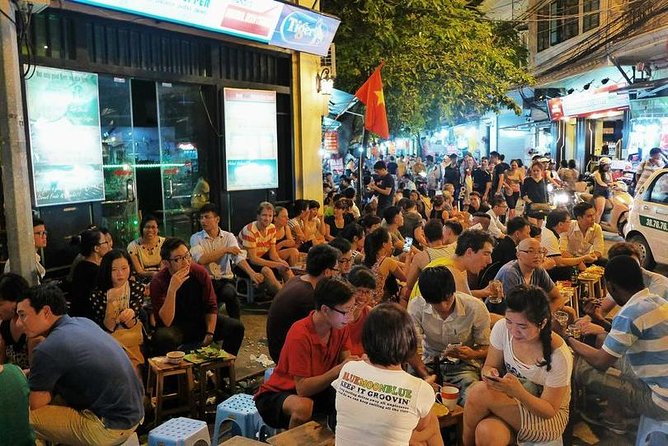 Private Evening Walking Tour - Cyclo & Water Puppet Show in Hanoi Old Quarter - Why this Hanoi evening works so well