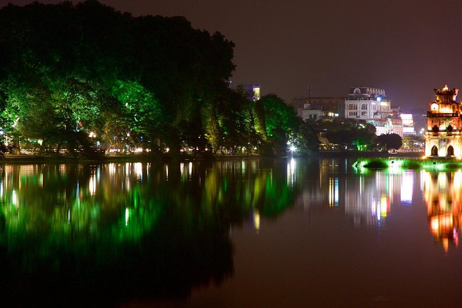 Private Evening Walking Tour - Cyclo & Water Puppet Show in Hanoi Old Quarter - Pho, coffee, and the flavor of the evening