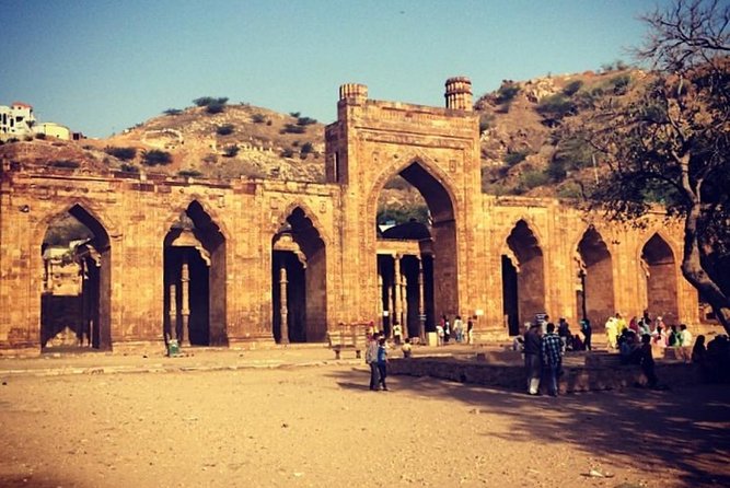 Private Full Day Jaipur Sightseeing Tour By Tuk-Tuk (Rickshaw) - Why the private format matters for three people