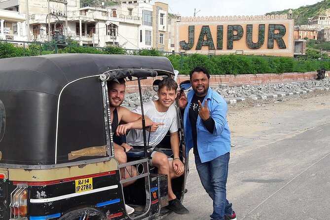 Private Full Day Jaipur Tour by Tuk-Tuk - Amber Fort: give Jaipur’s hilltop palace the most time