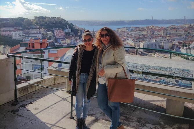 Private Guided Alfama Tuk Tuk Tour in Lisbon – 1.5-Hour - Santa Luzia and Portas do Sol