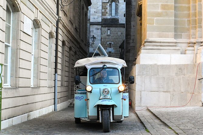 Private Guided Geneva 1 Hour TukTuk City Tour - Twenty minutes at the Reformation Wall