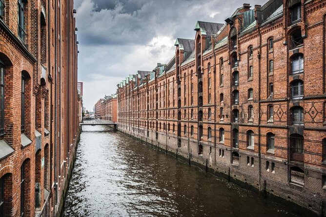 Private Hamburg rickshaw tour for 2 people - Hamburg by rickshaw: a smart way to get your bearings