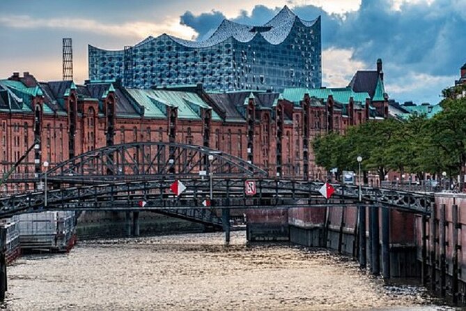 Private Hamburg rickshaw tour for 2 people - What the three published experiences tell me