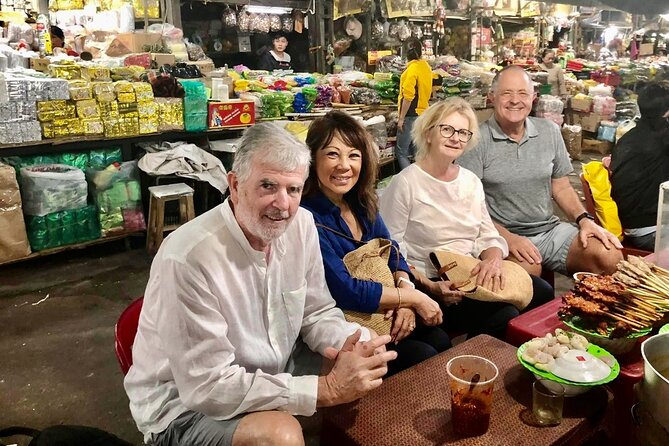 Private Hue Food Tour By Cyclo - Chè Cầm: finish with Vietnamese sweet soup