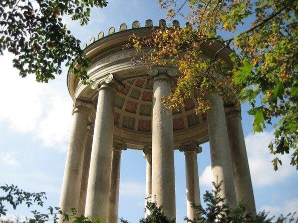 Private Munich Rickshaw City Tour and English Garden - Key points at a glance