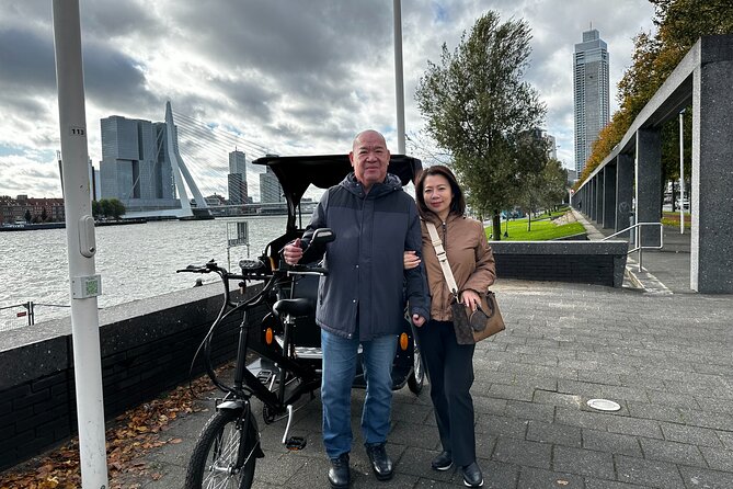 Private Pedicab/Rickshaw Tour of Rotterdam With a Local Guide - City Hall, one of the survivors