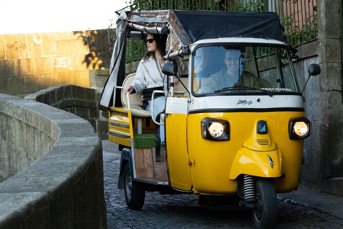 Private Port: Tuk Tuk and boat with local guides - Gaia, Port wine, and the crossing to Ribeira