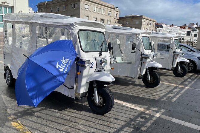 Private PREMIUM Tour EN Tuk tuk A Coruña - The promenade, beaches, and football country