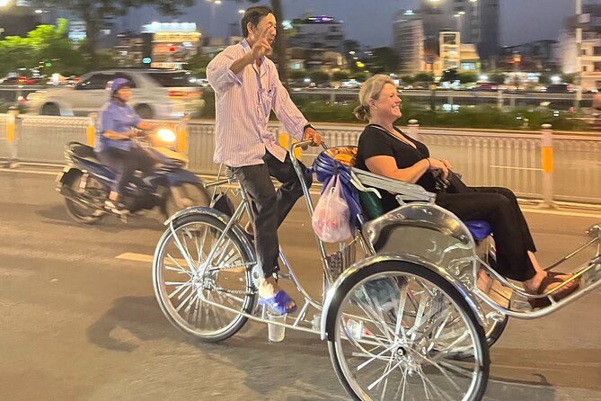Private Street Food Discovery by Cyclo at Night in Ho Chi Minh - Key points to know before booking