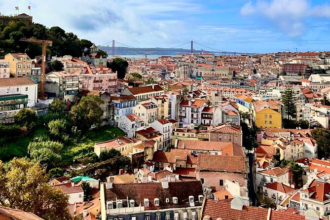 Private Tour DE Tuk Tuk Chiado and Bairro Alto in Lisbon - São Roque reveals Lisbon’s ornate side
