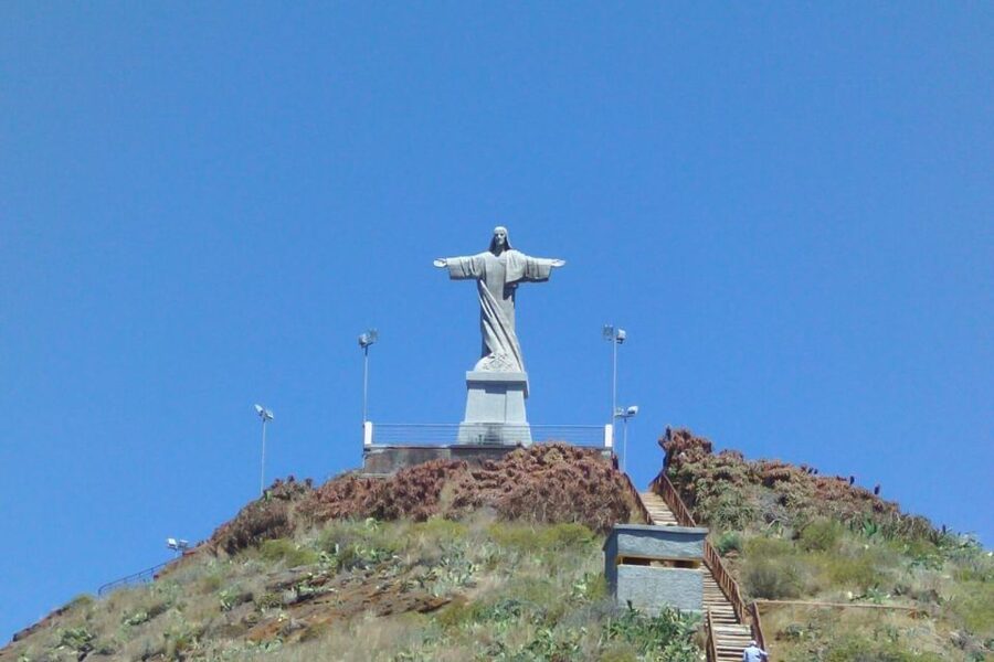 Private Tour: Guided Tuk Tuk Tour of Garajau and Cristo Rei - Old Town and São Gonçalo Street