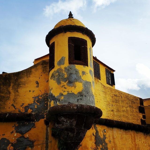 Private Tour:Historical Old Town 1-Hour Tour by Tuk Tuk - What the private format is really worth