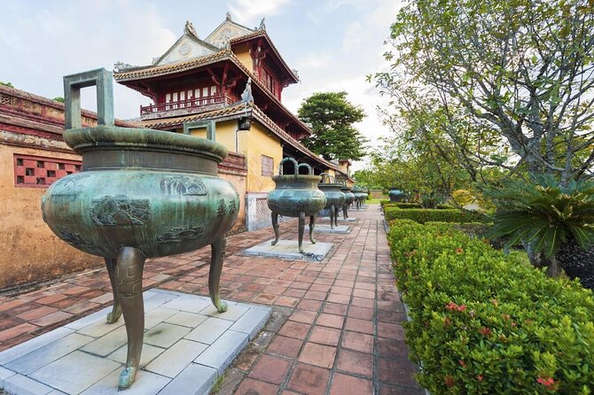 Private Tour: Hue Imperial City and Tinh Tam Lake by Cyclo - Key points to know before booking