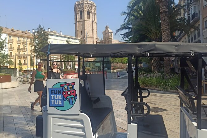 Private Tour with Tuktuk in Valencia - Quart Towers and the last medieval gate