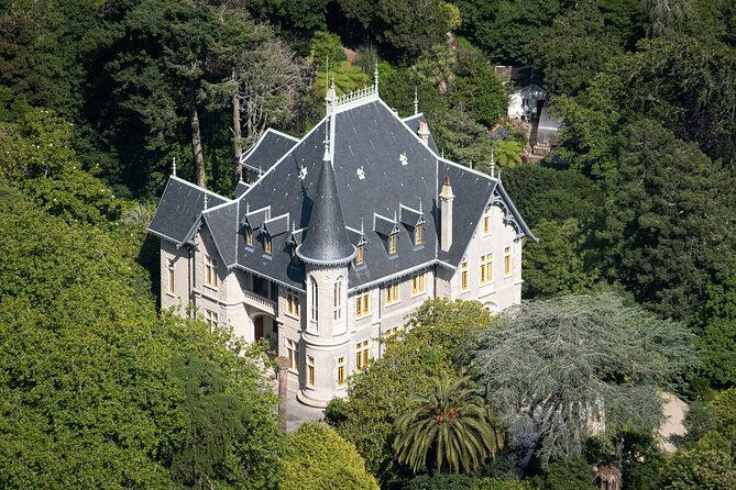 Private Tuk Tuk Half Day Tour in Sintra - Sintra town, Valenças Palace, and the first fountains