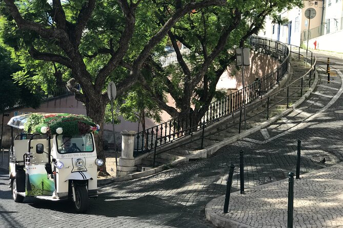 Private tuk tuk tour in old city Lisbon (Standard-1h30) - Why a tuk tuk works well in Lisbon’s old city