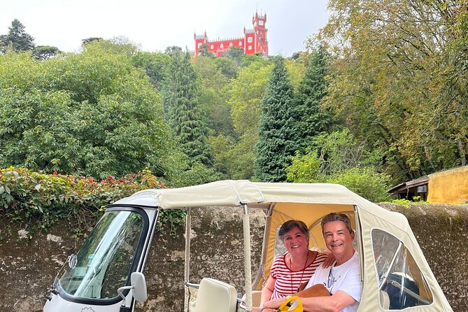 Private Tuk Tuk Tour of Sintra and Beaches in 2.5h - The old walls of Castelo dos Mouros