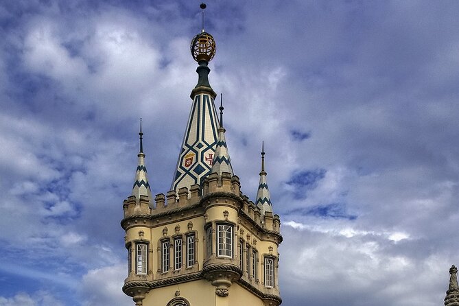 Private Tuk Tuk Tour through Serra de Sintra - The Manueline Town Hall between two neighborhoods