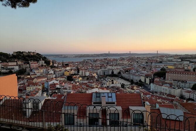 Private tuk tuk tour through the historic center of Lisbon - Entering Alfama’s narrow lanes