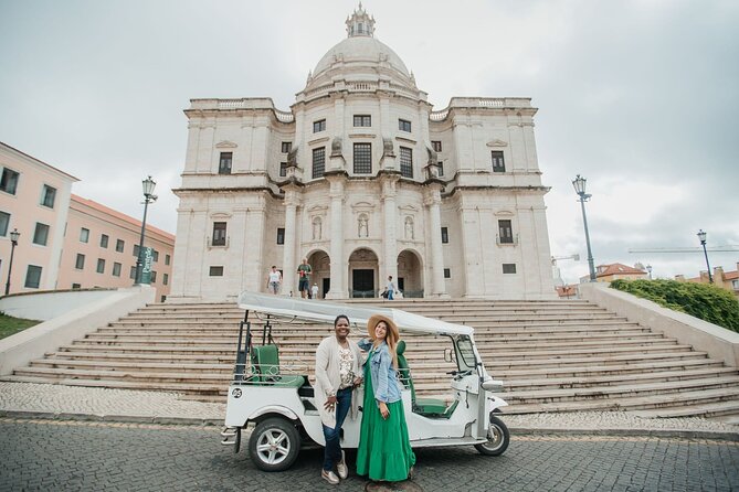 Private Tuktuk Tour - Amazing Old Town Lisbon- w/ pickup hotel - Lisbon Cathedral and Santo António Church
