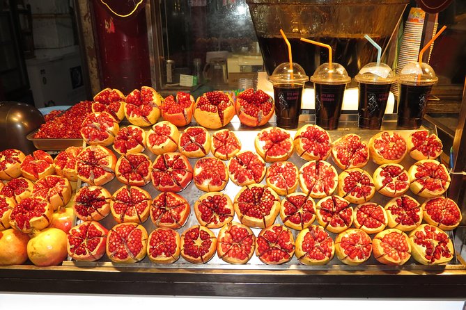 Private Xi'an Foodie Tour by Tuktuk - First Food District and the Chinese Hamburger