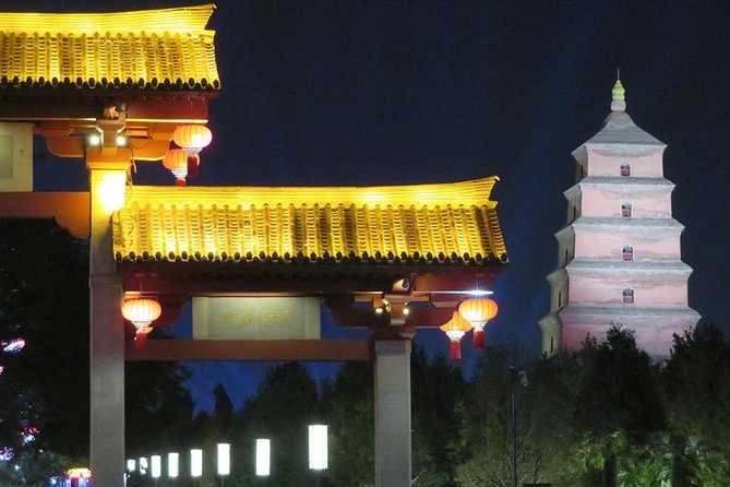 Private Xi’an Night & Food Tour by Tuk Tuk and Public Transportation - Muslim Quarter: the food-first heart of the tour