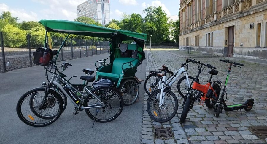 Promotion Berlin Rickshaw Shared Guide (Combo Vehicle Group) - Starting at Weinbergsweg near Rosenthaler Platz