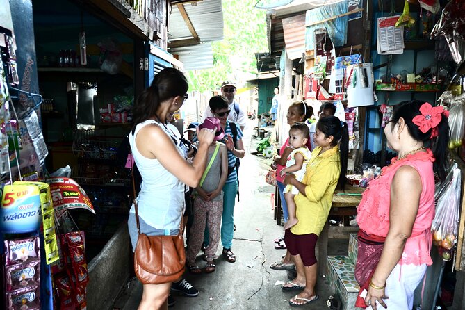 Rickshaw & Hike the Colors of Bangkok jungle - Sri Nakhon Khuean Khan Park adds a quiet pause